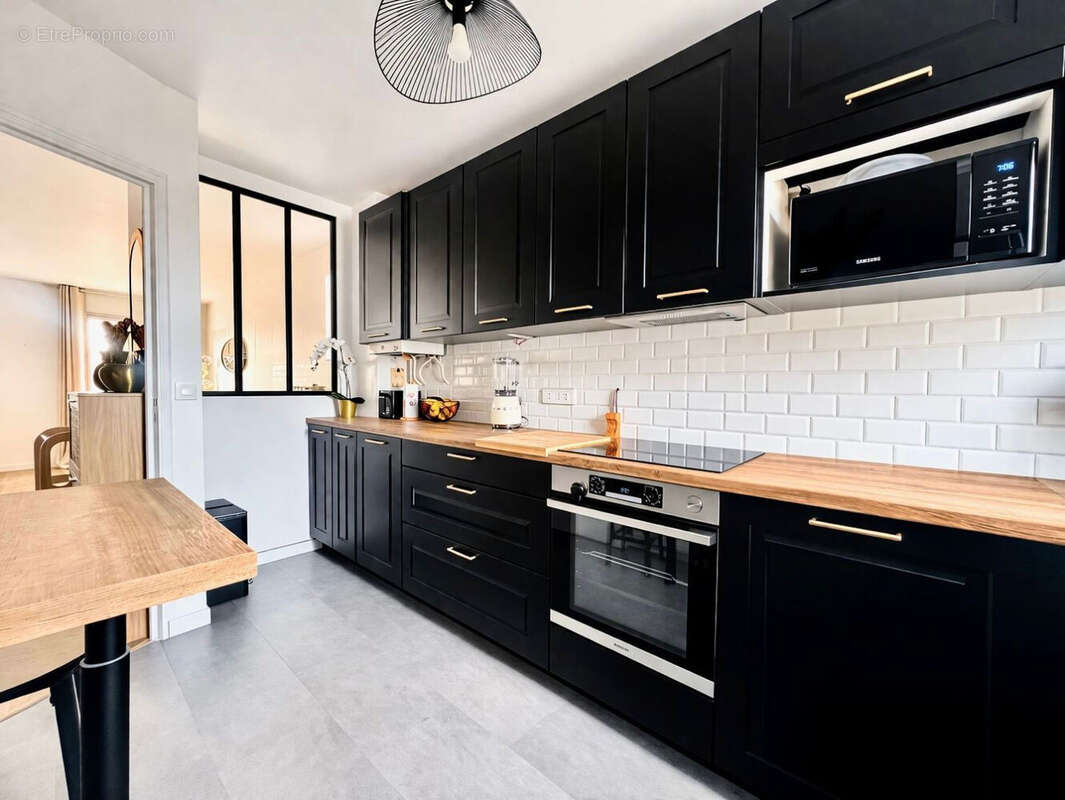 Appartement à HOUILLES