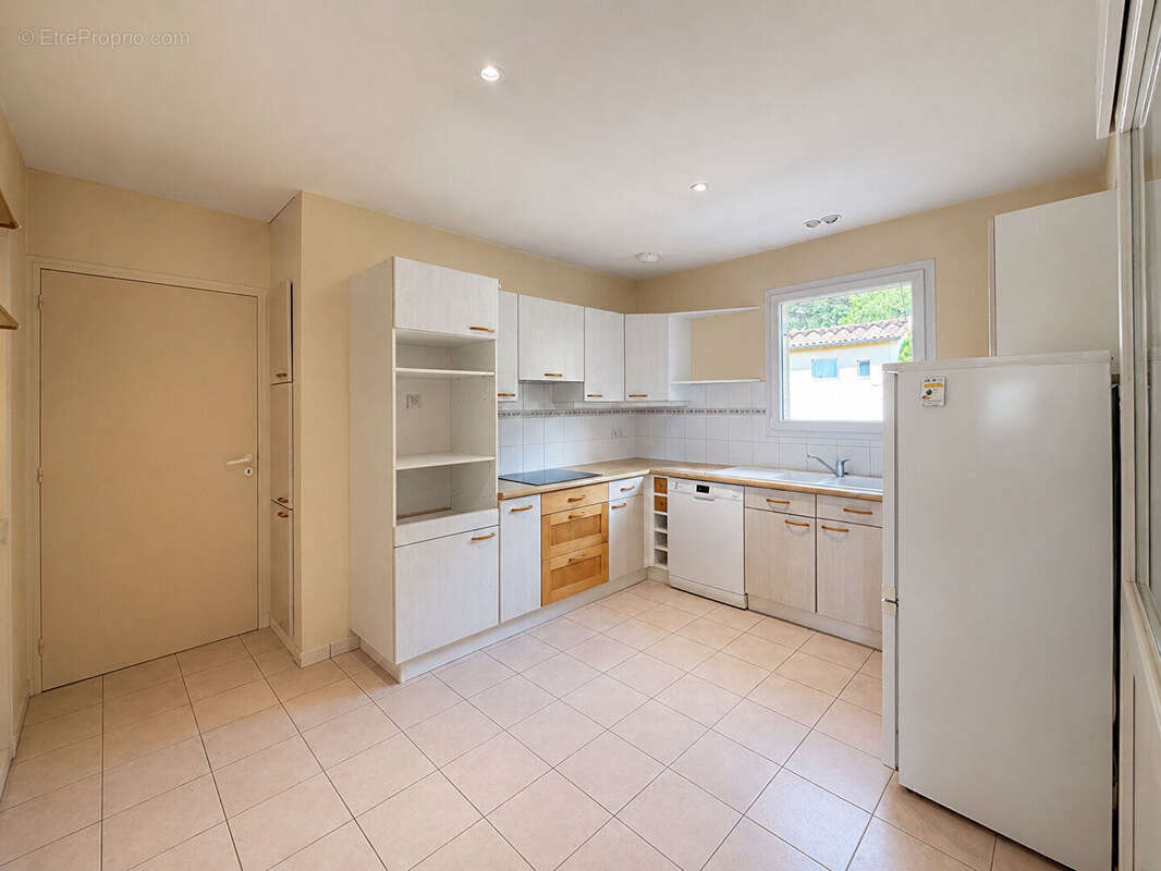 Brive, maison, 3 chambres, 150 m2 sur 1676 m2 de terrain,  piscine 11x5 ! - photo 6