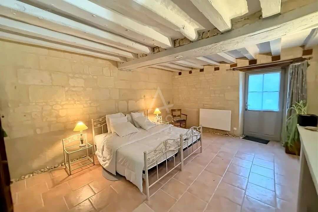 Maison à LE COUDRAY-MACOUARD