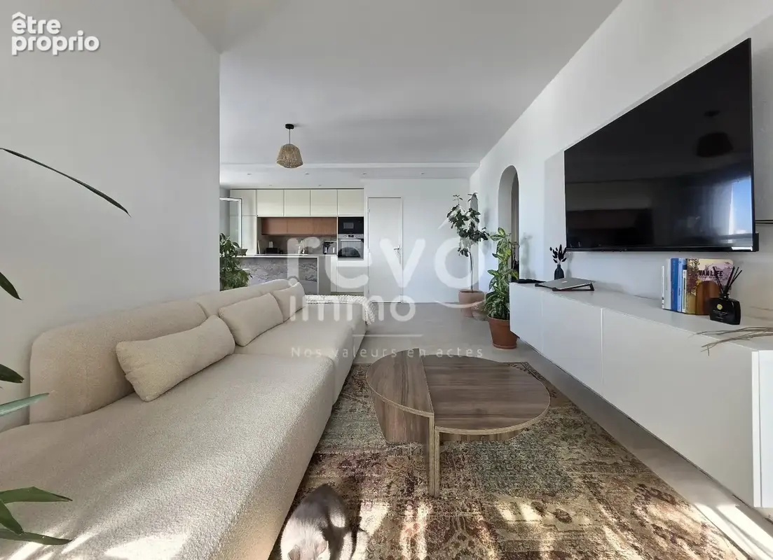ILE DE NANTES 44200  T3 lumineux avec vue dégagée au 11ème étage - photo 3