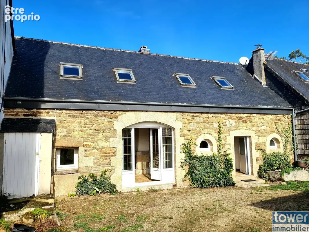 Plougonven . maison en pierres t5 - photo 1