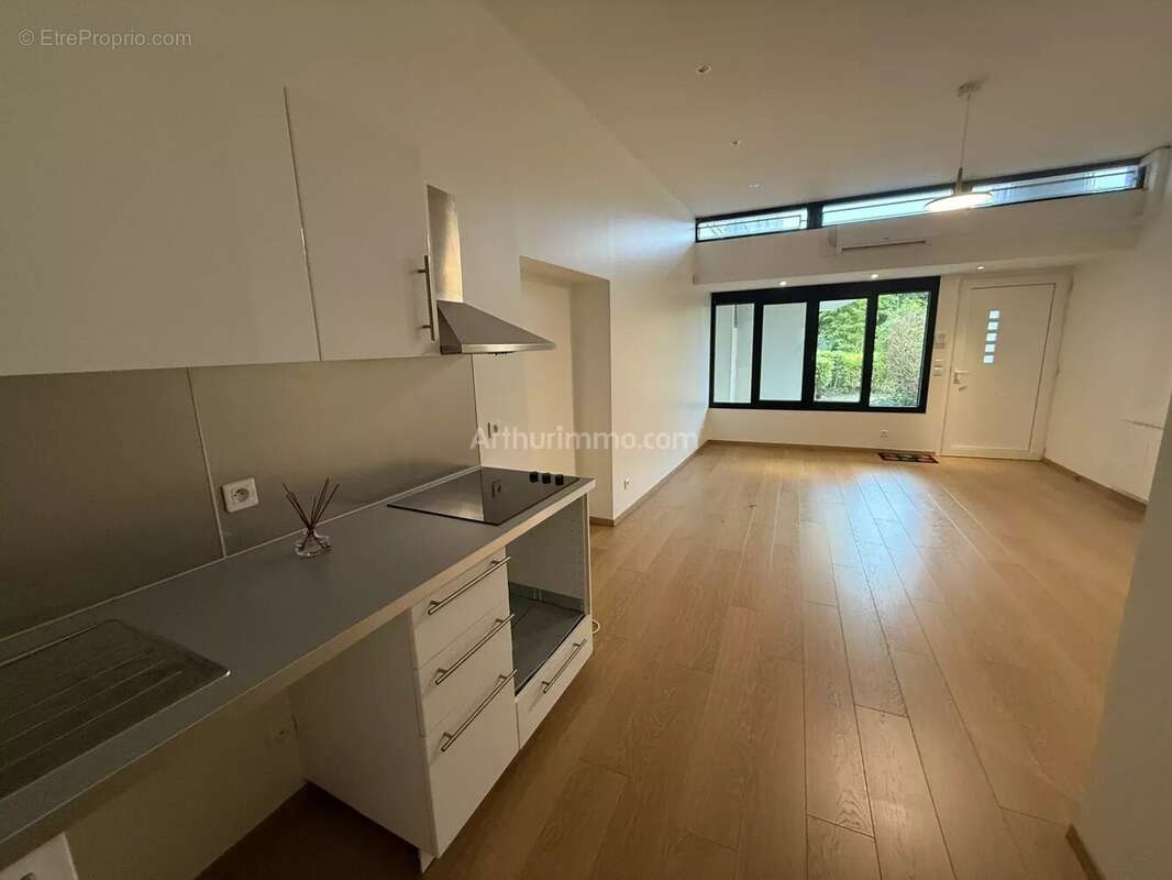 Appartement à ETIOLLES