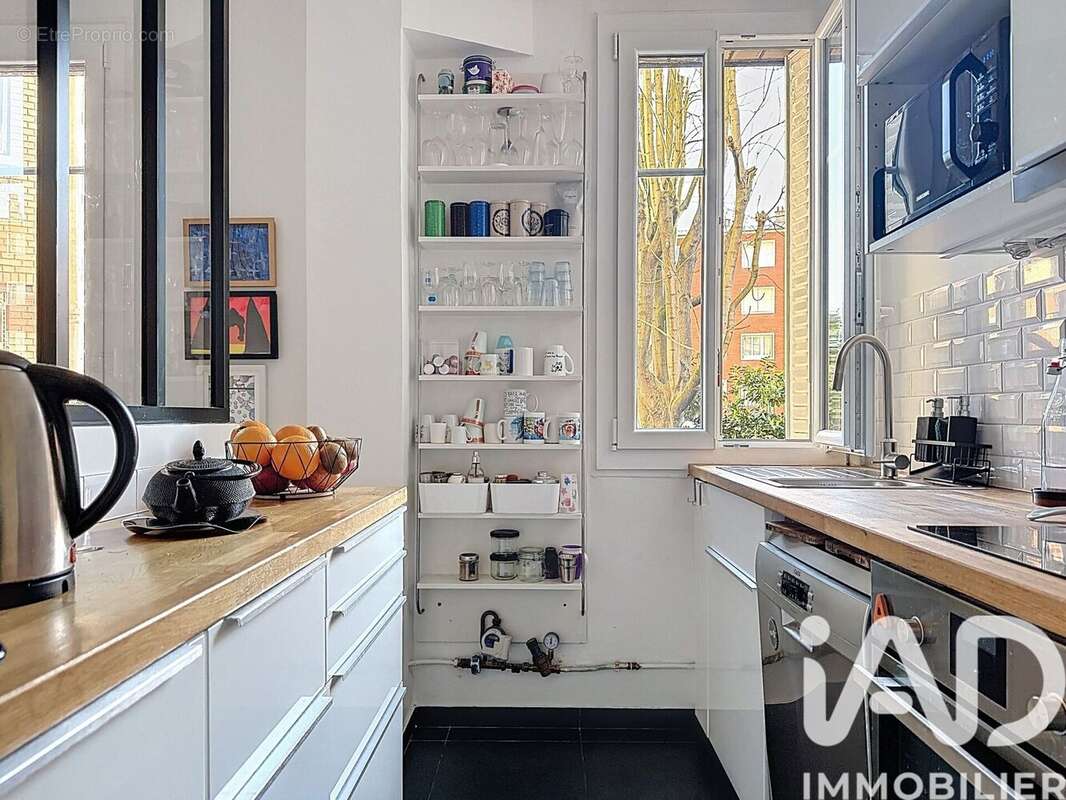 Photo 8 - Appartement à LA GARENNE-COLOMBES