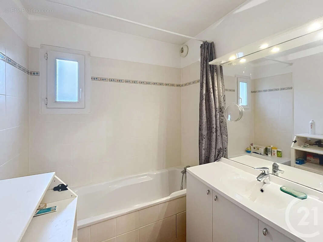 Maison à BRIE-COMTE-ROBERT