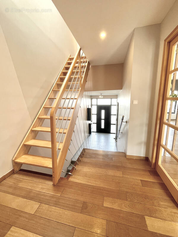 Maison à SAINT-QUENTIN