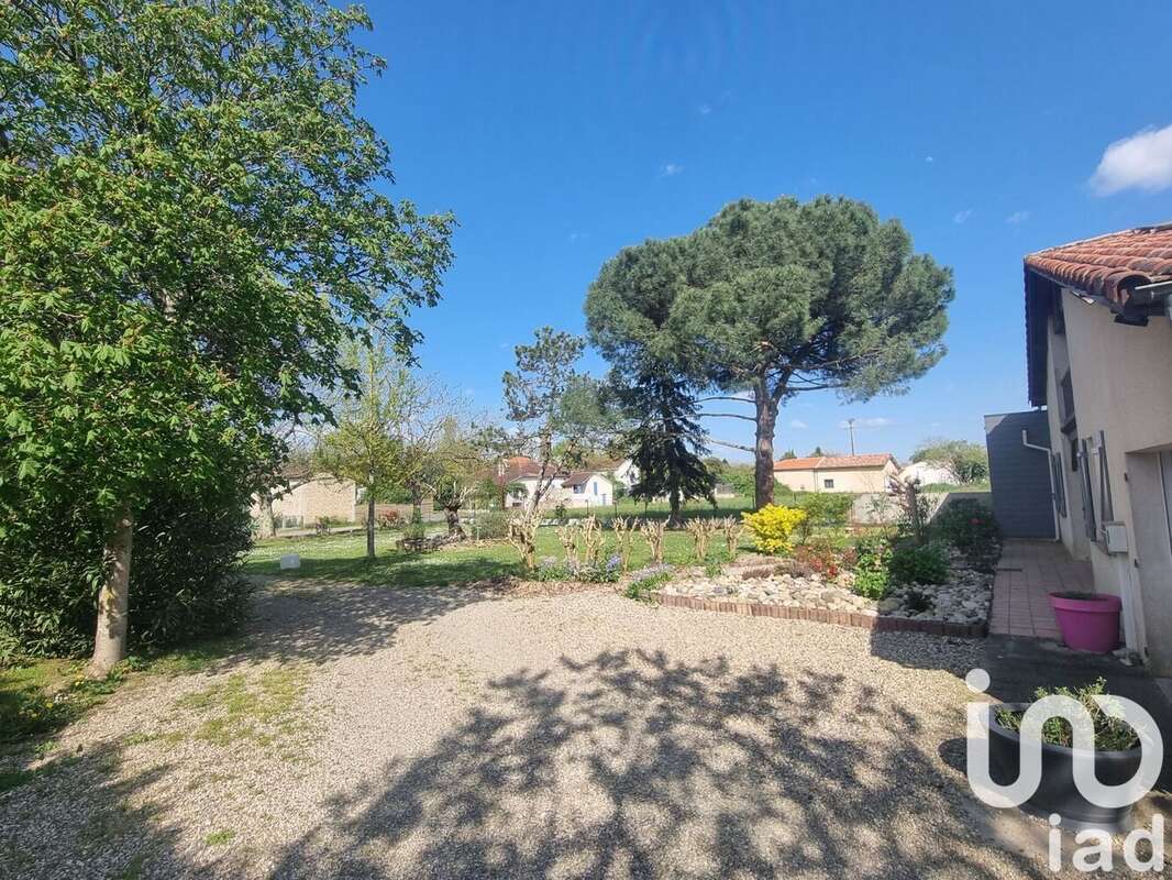 Photo 3 - Maison à SAINTE-COLOMBE-EN-BRUILHOIS