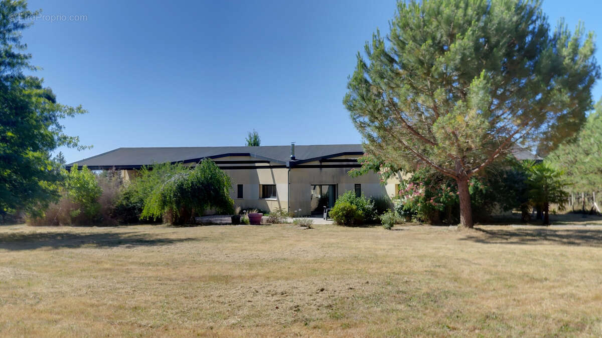 A VENDRE A ST REMY! Maison contemporaine - photo 3