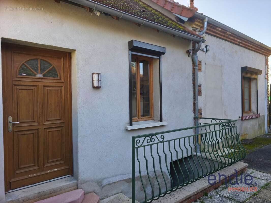 Maison à COSNE-D'ALLIER