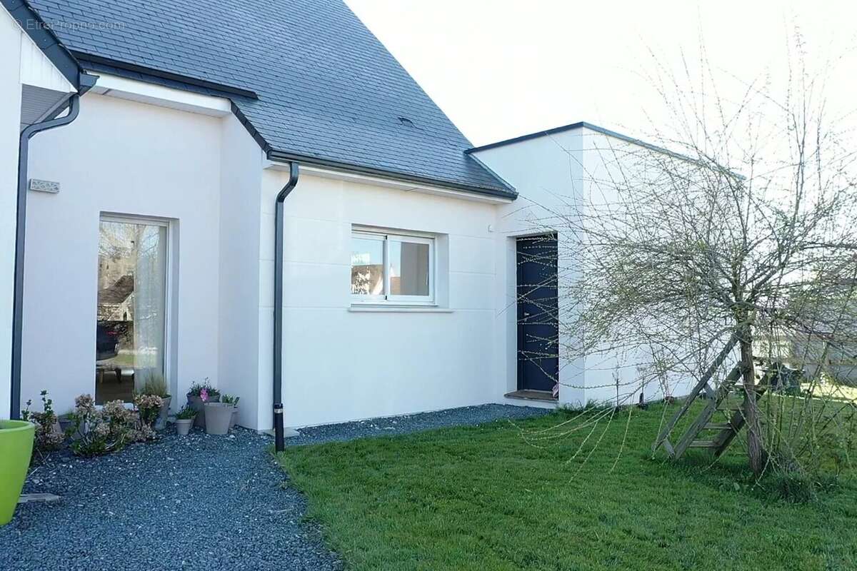 Maison à SAINT-PIERRE-SUR-DIVES