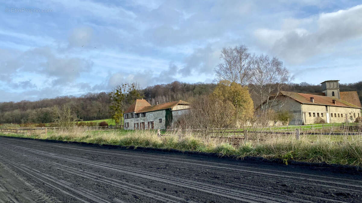 Maison à COUCY-LA-VILLE