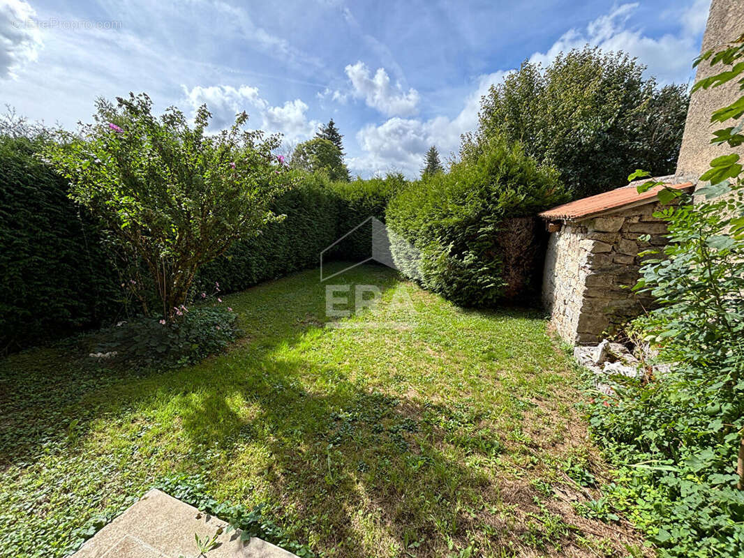 Maison à CORVEISSIAT