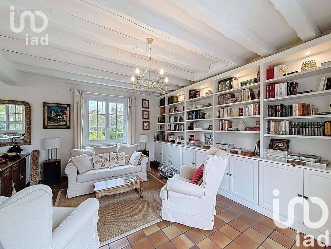 Photo 2 - Maison à LA CELLE-SUR-MORIN