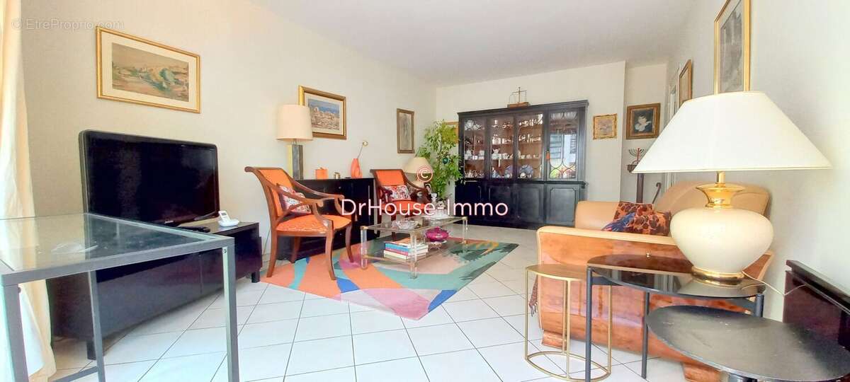 Appartement à PARIS-20E