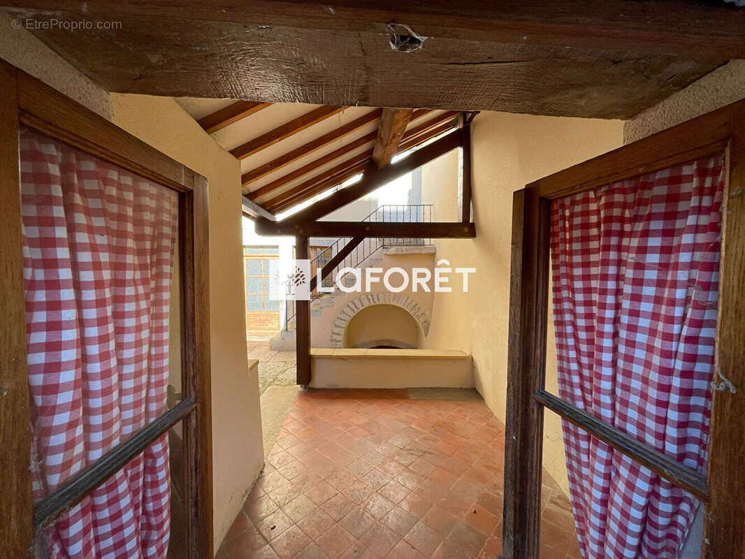 Maison à LONS-LE-SAUNIER