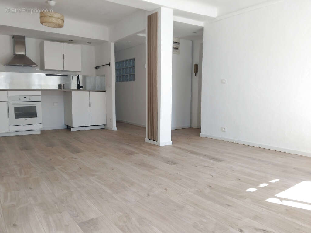 Appartement à HYERES