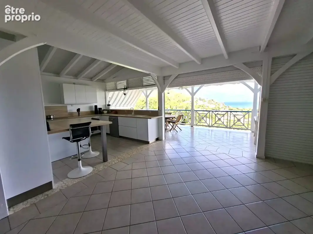 LES TROIS-ILETS : Villa créole  rénovée - Piscine - Vue mer - photo 9