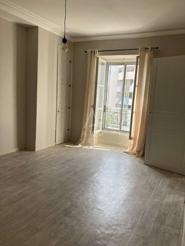 Pau centre ville charmant appartement - photo 4
