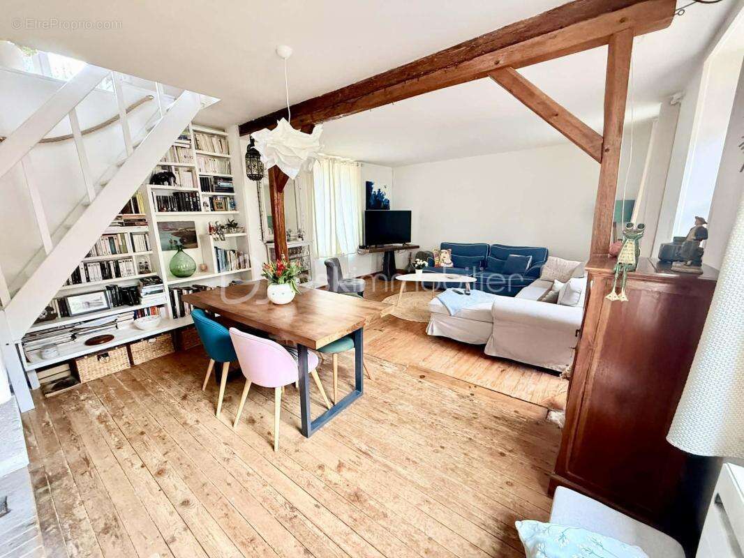 Maison à AMBLAINVILLE