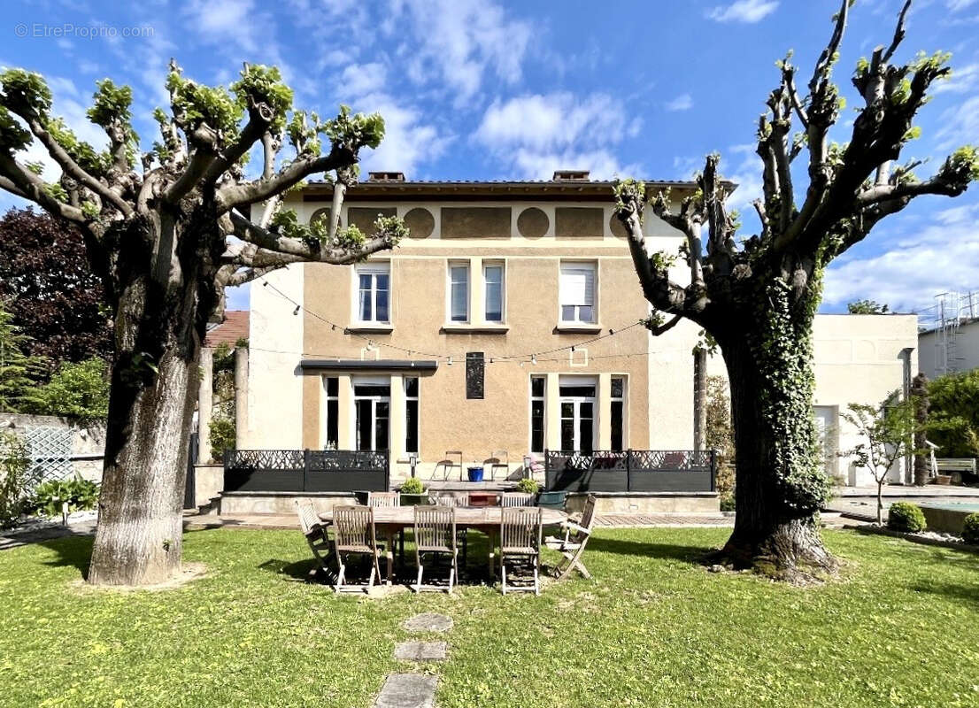 Maison à LORIOL-SUR-DROME
