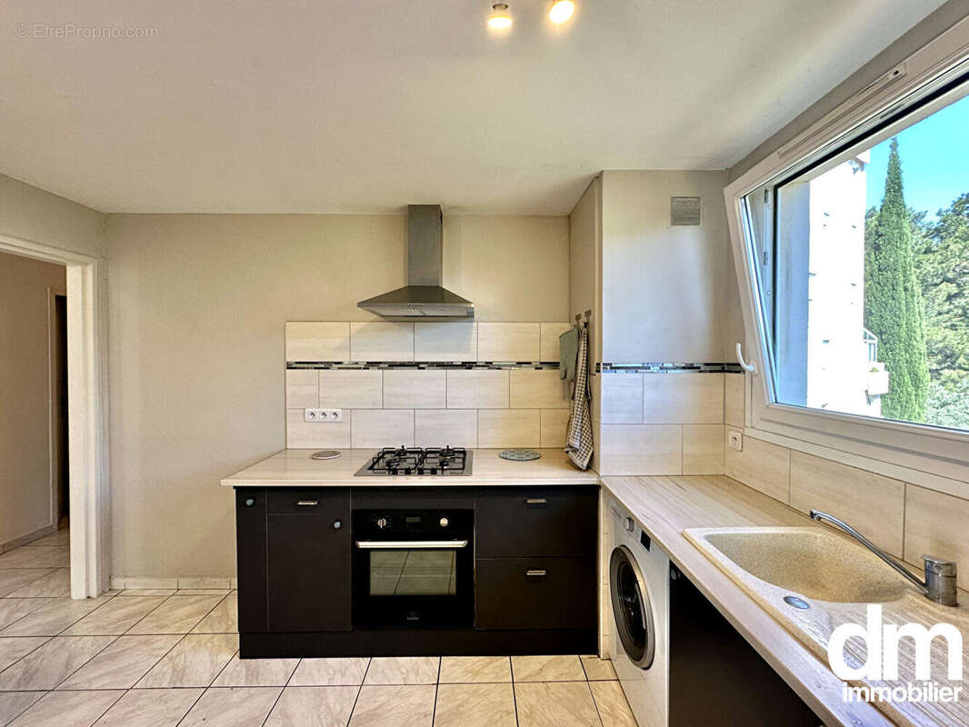 Appartement Martigues 5 pièce(s) 94.37 m2 - photo 9