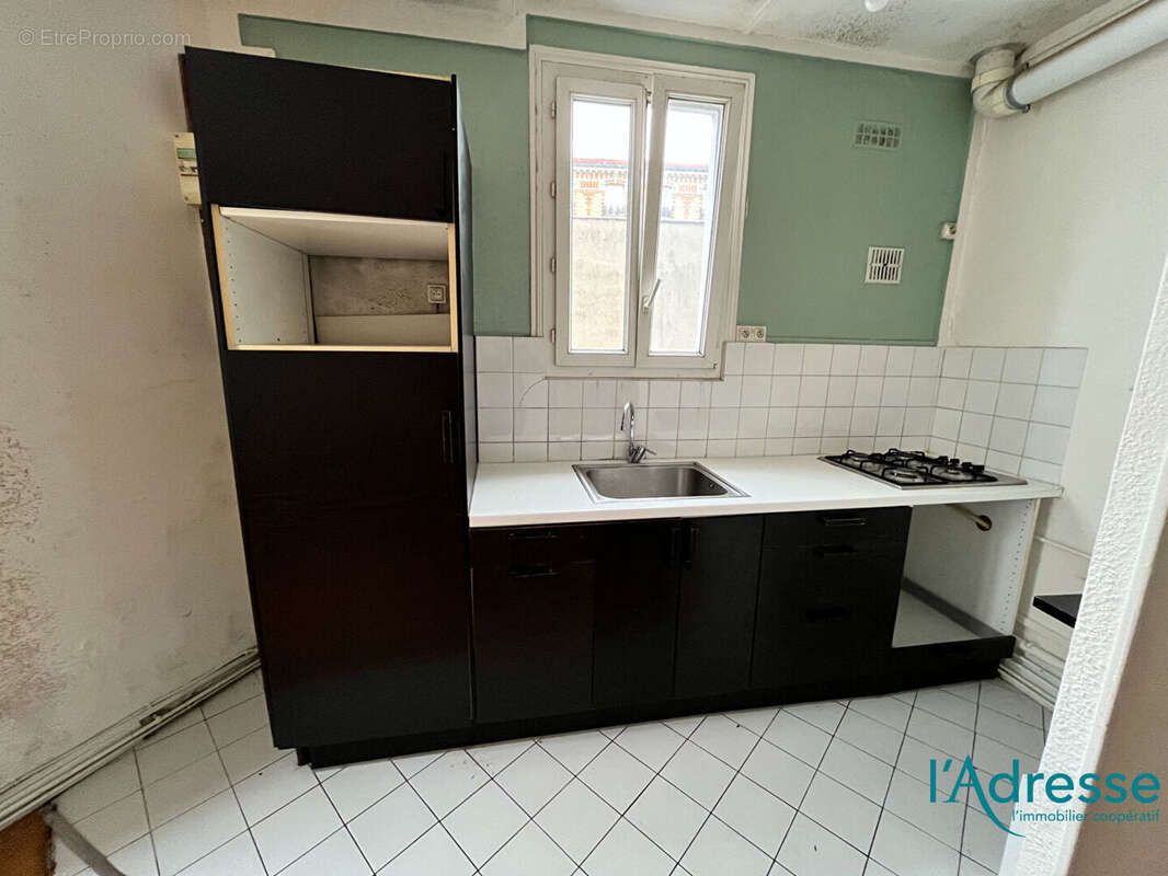 Appartement à LES LILAS