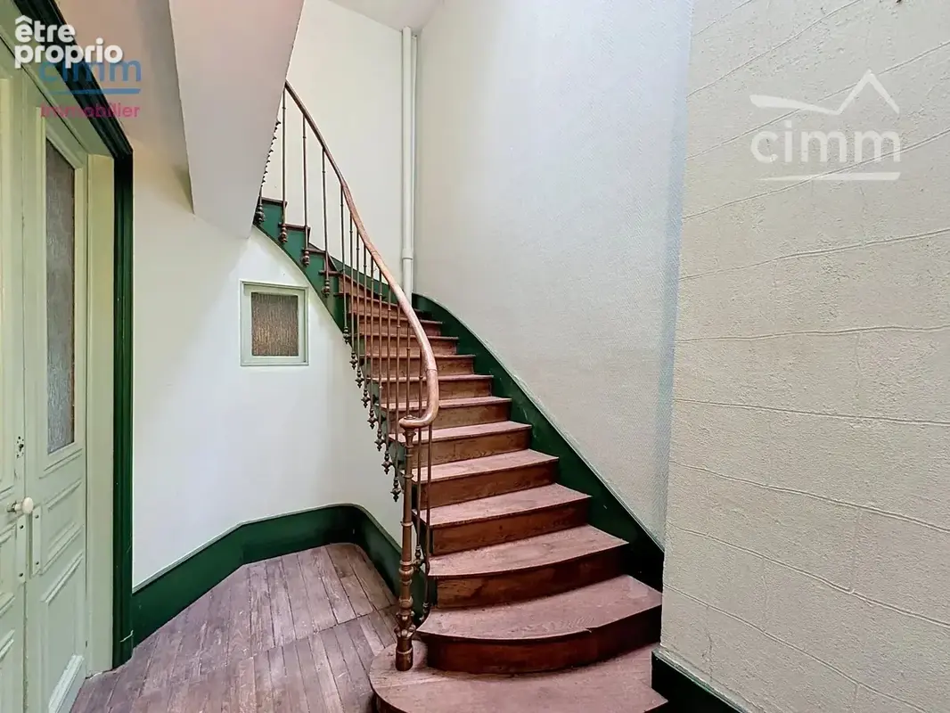 A VENDRE Appartement 114 m² - photo 2