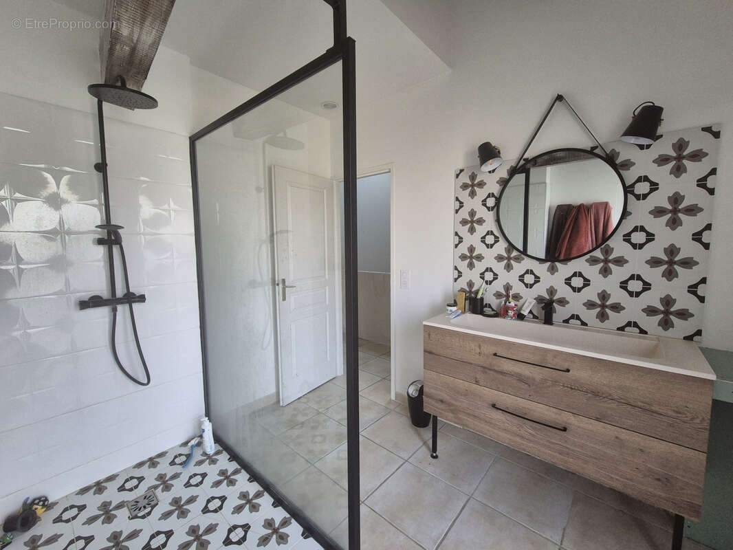 Maison à SAINT-LAURENT-D&#039;AIGOUZE