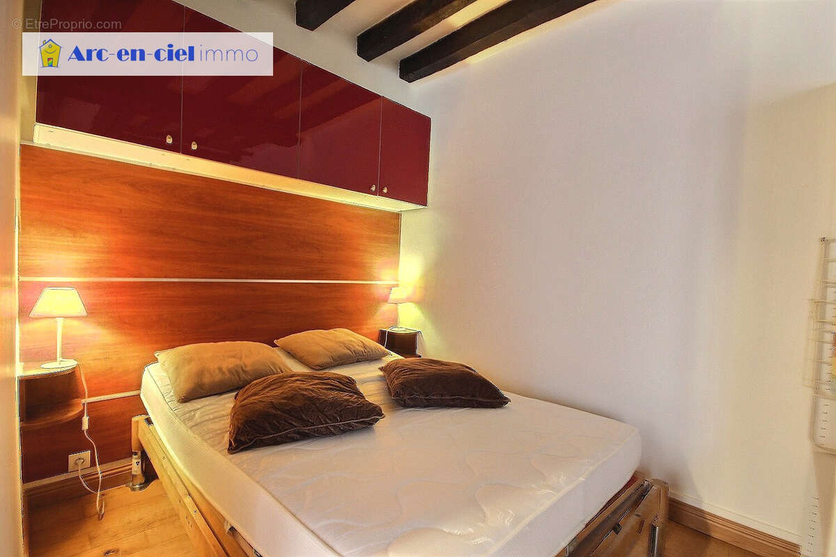 Appartement à PARIS-3E