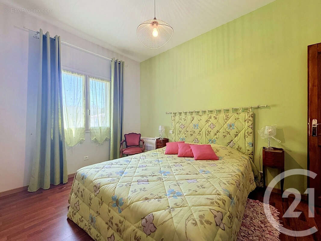 Maison 155 m² à Santa-Lucia-Di-Moriani  - photo 13