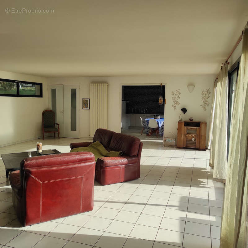 Maison à CHAMPCEVINEL