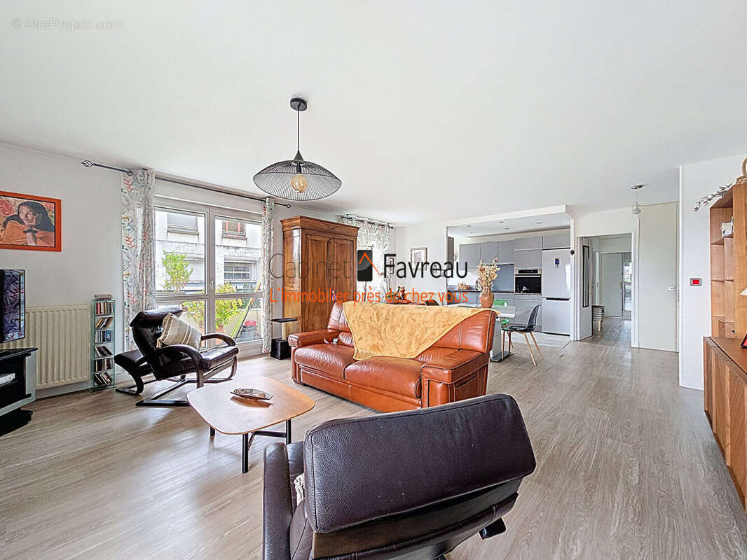 Appartement à FRESNES