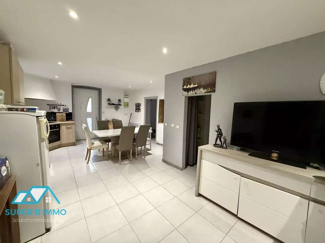 Maison à FRUGERES-LES-MINES