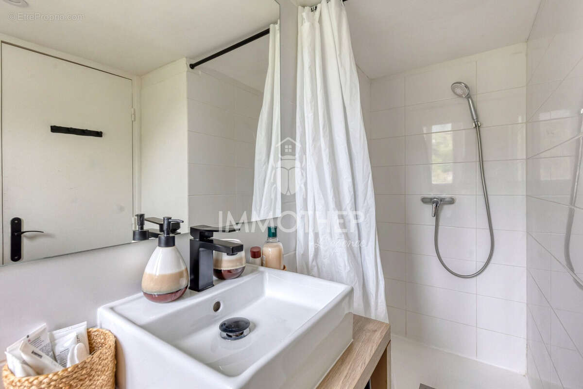 Appartement à SAINT-MARTIN-D'URIAGE