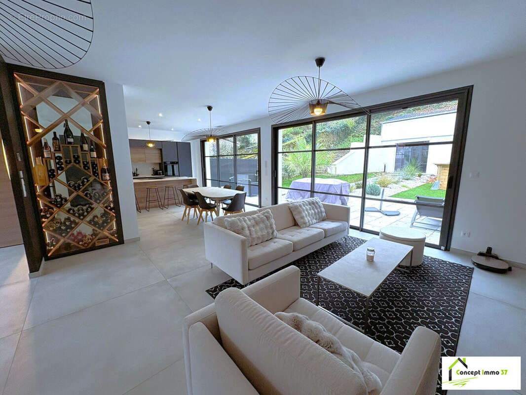 Maison à ROCHECORBON