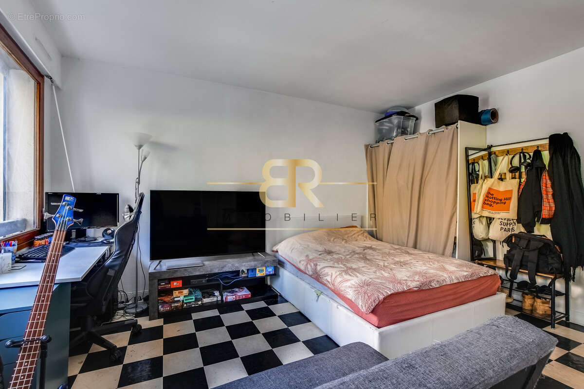 Appartement à PARIS-20E
