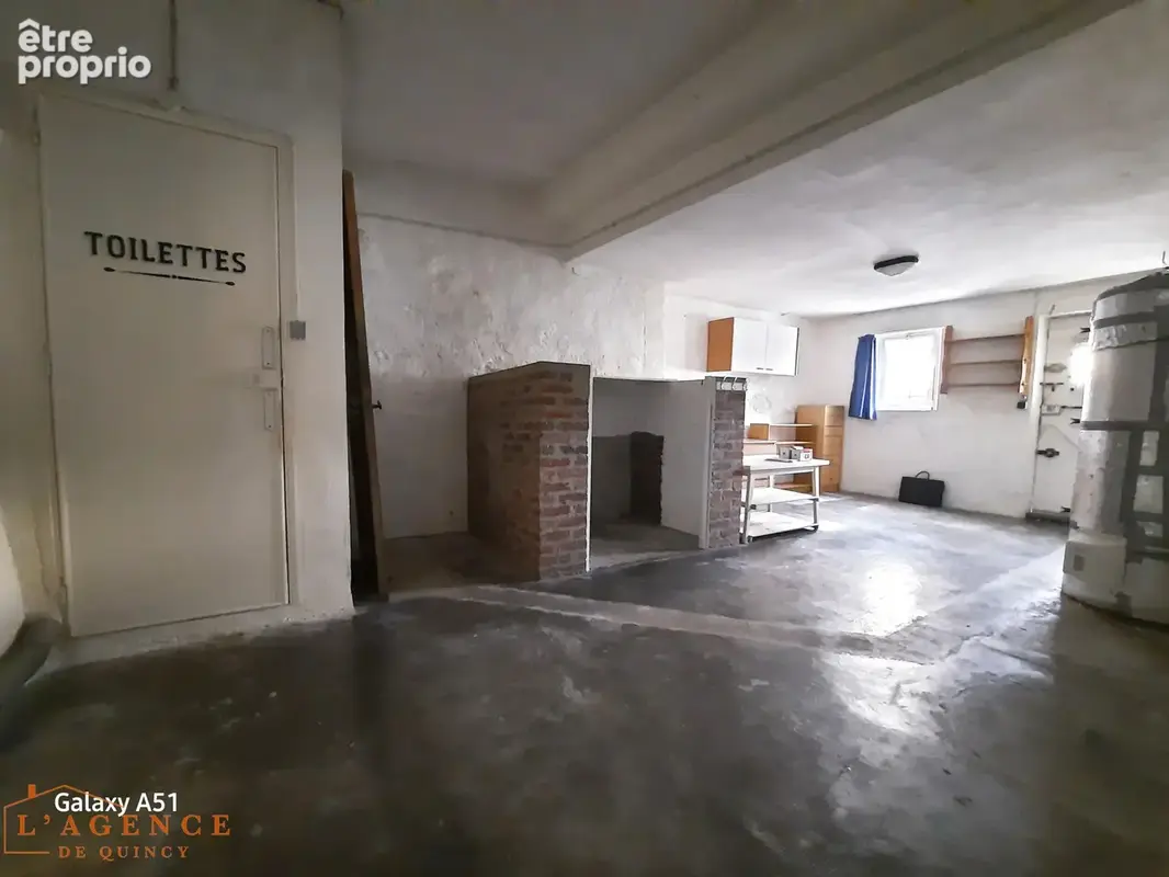 Maison de ville avec dependance et garage - photo 6