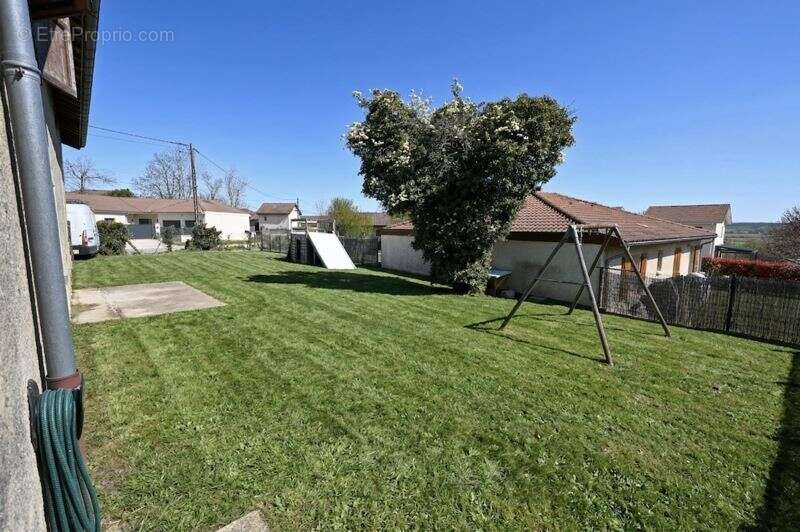 Maison à SAINT-AGNIN-SUR-BION