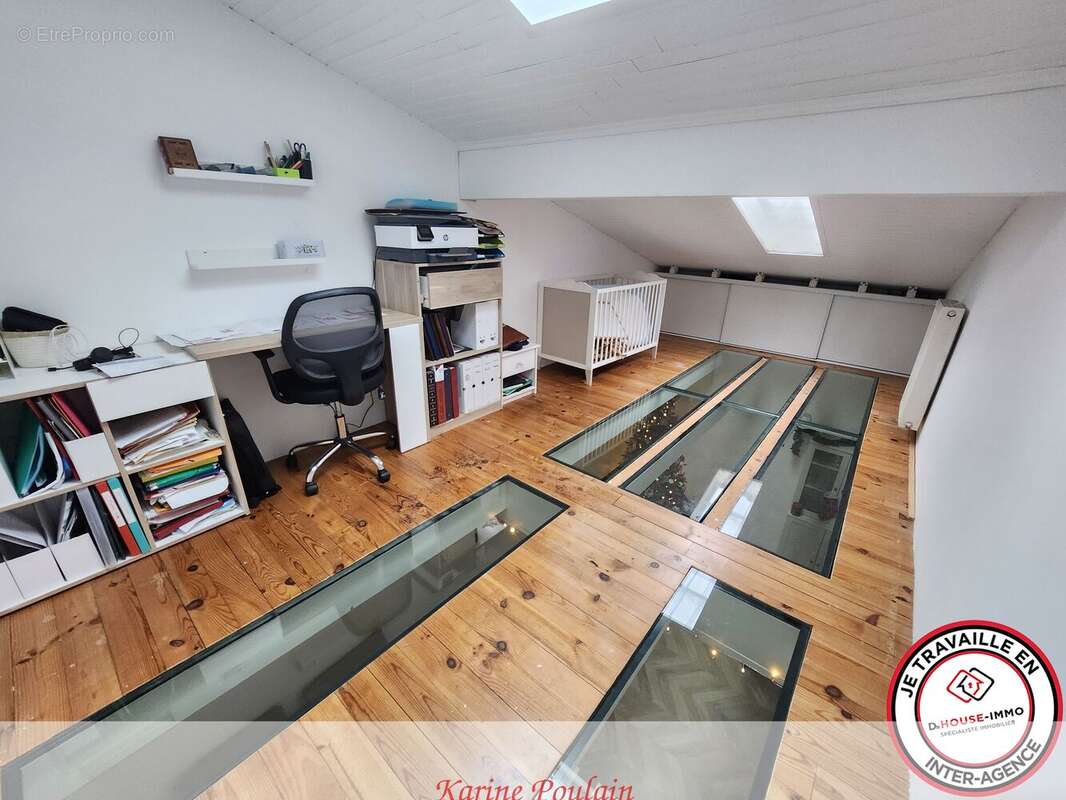 Maison à AMBARES-ET-LAGRAVE