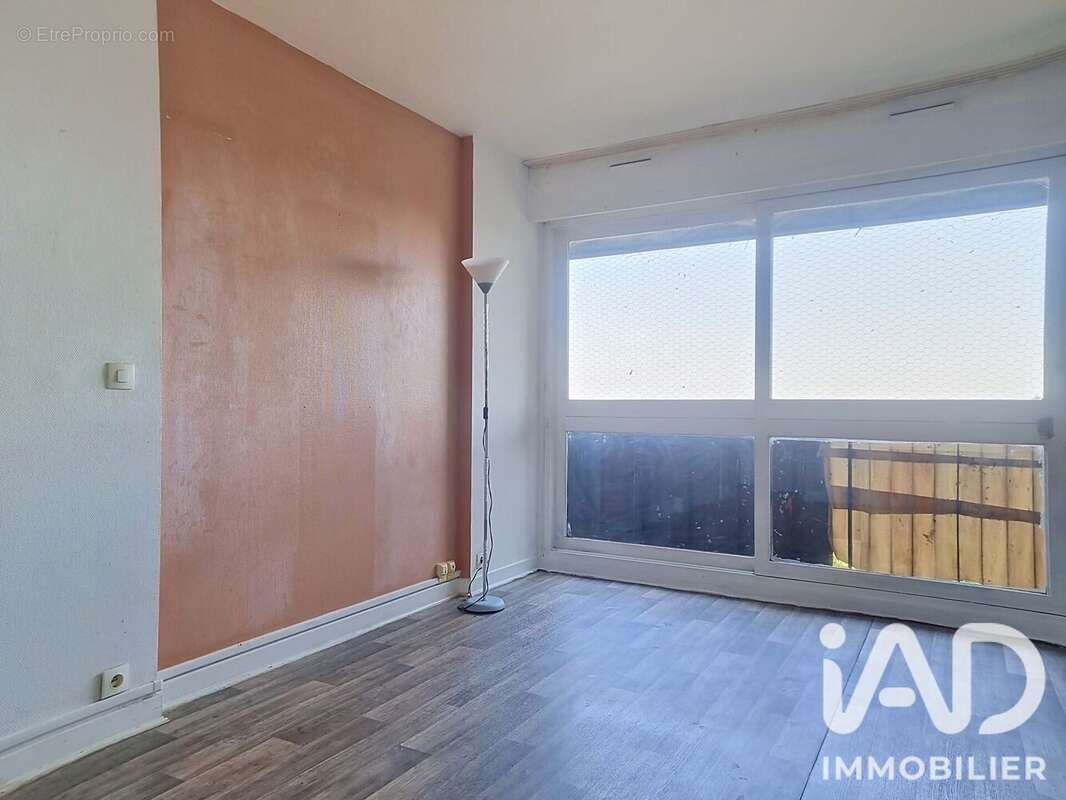 Appartement 43 m² à Grigny  - photo 4