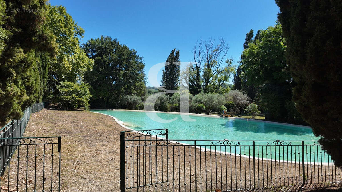 Maison à VAISON-LA-ROMAINE