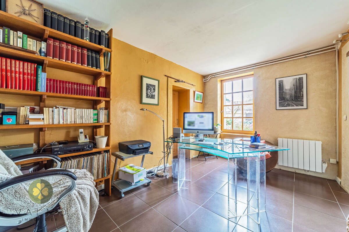 Maison à LONGNES