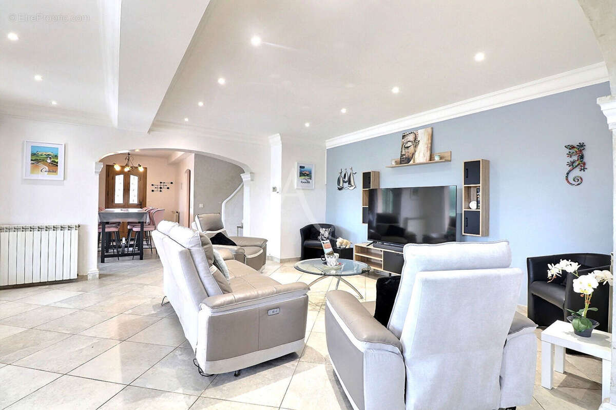 Maison à LA CADIERE-D&#039;AZUR