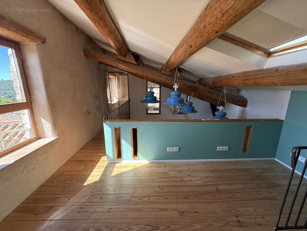 Maison à MONTPEYROUX