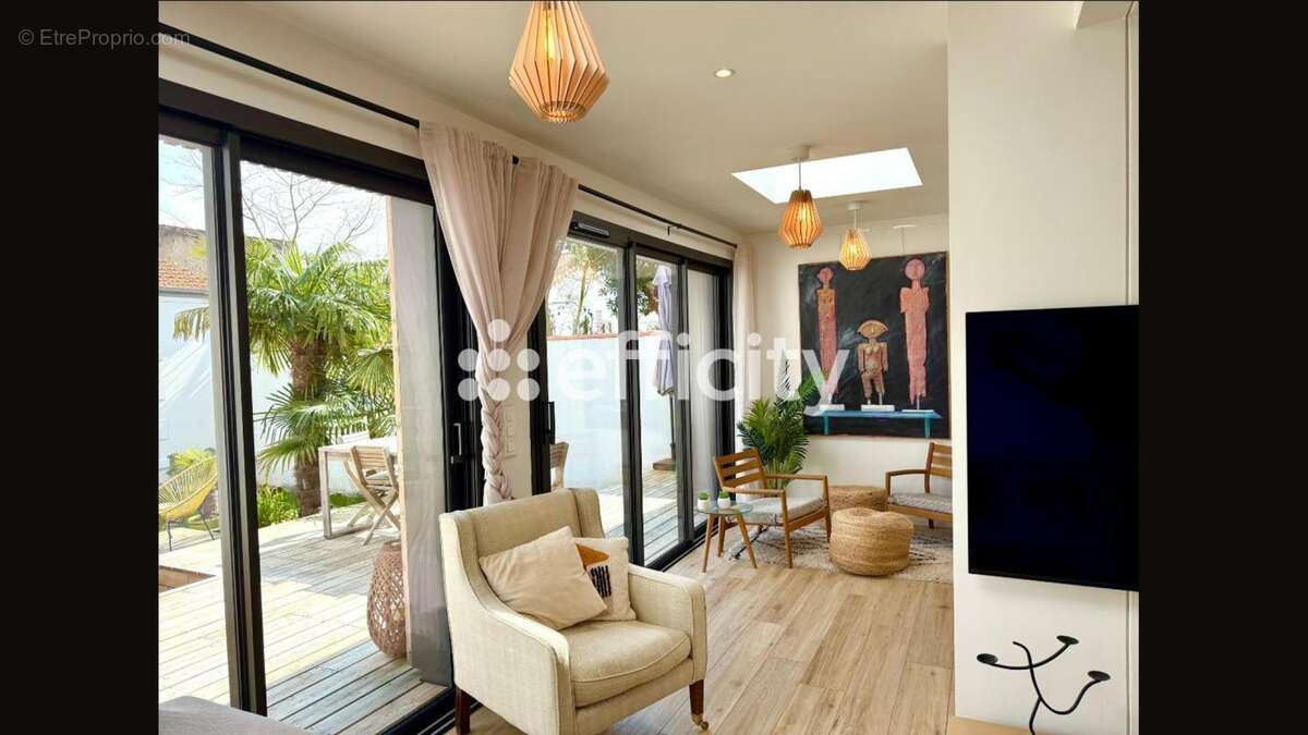 Maison à LA ROCHELLE