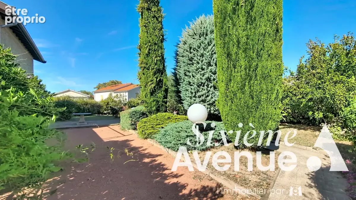 Photo Maison à Saint-Priest au prix de 395 000€