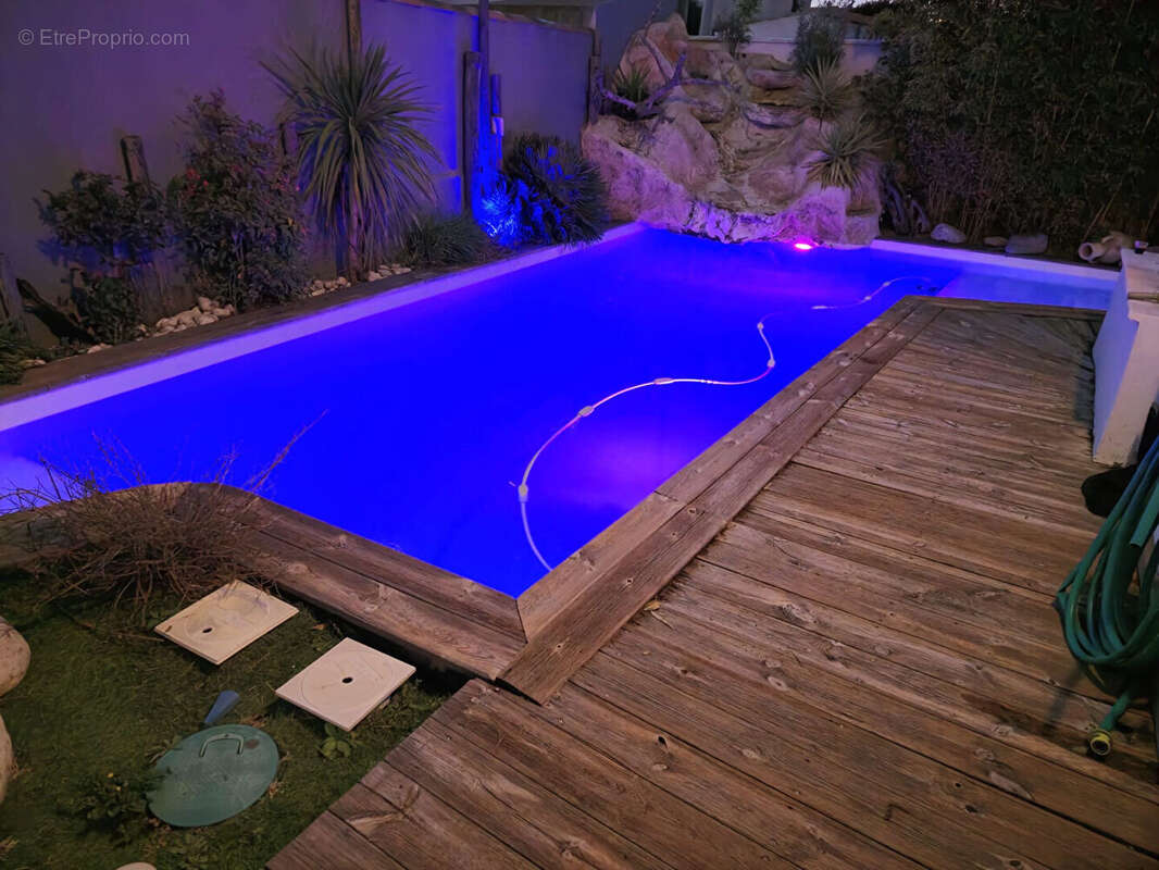 Maison à SAINT-VICTORET