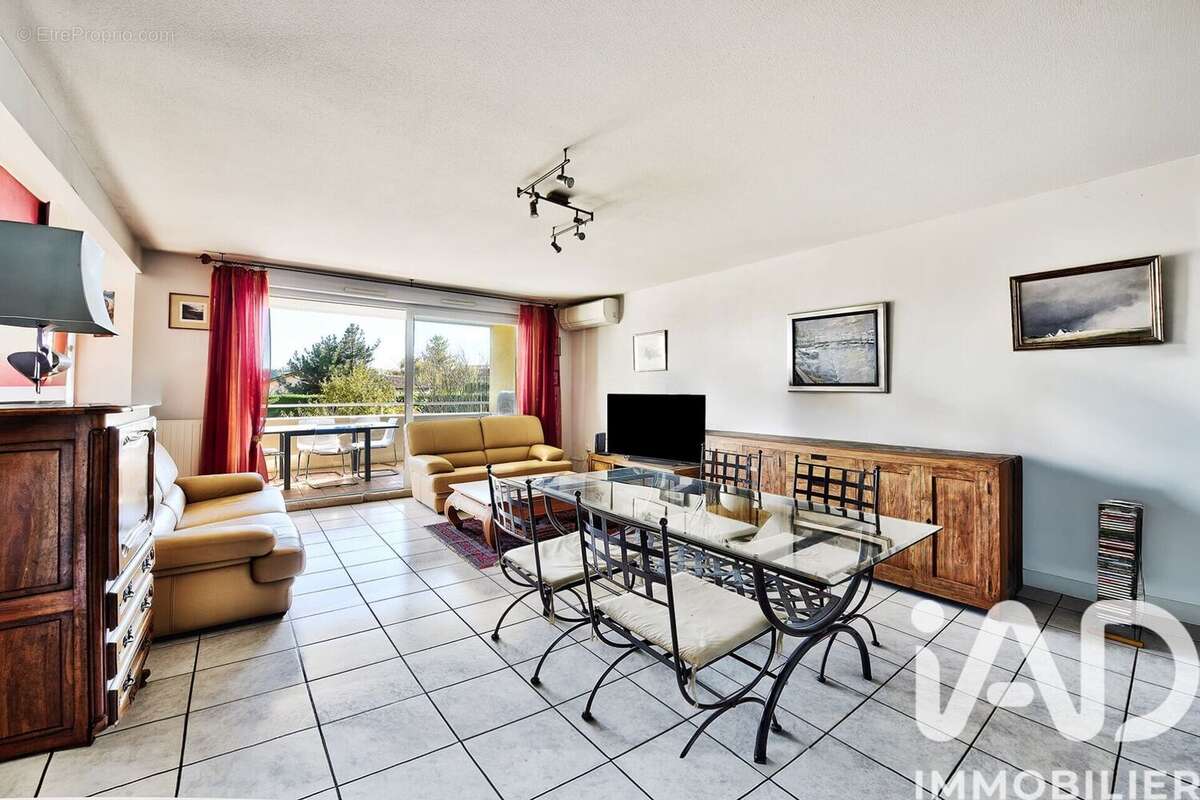 Photo 4 - Appartement à SAINT-GENIS-LAVAL