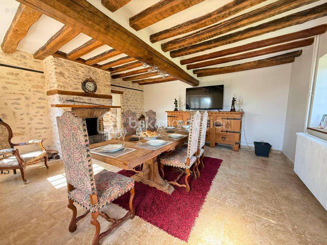 Maison à FONTAINEBLEAU