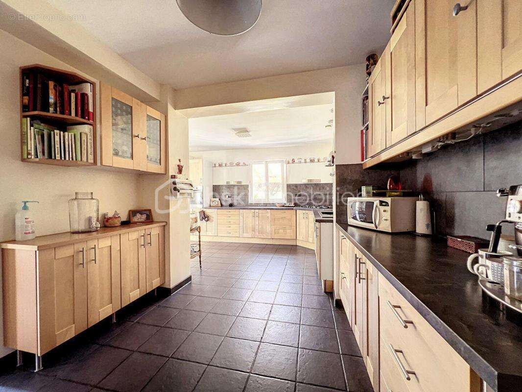 Maison à LIMEIL-BREVANNES