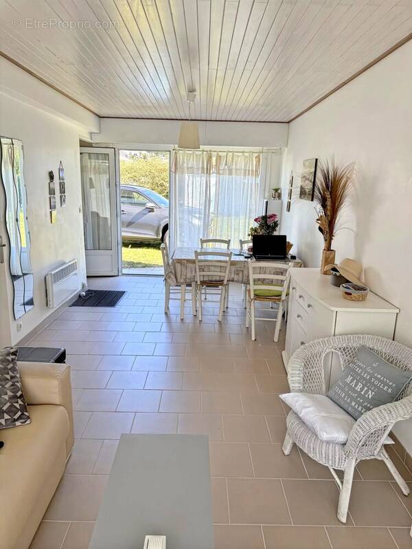 Appartement à CAMIERS